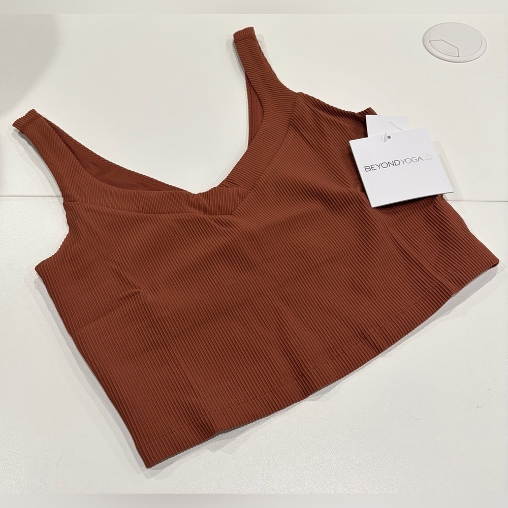 Beyond Yoga Women's Small Impulse Ribbed Cropped Tank Orange Tan NWT Autumn